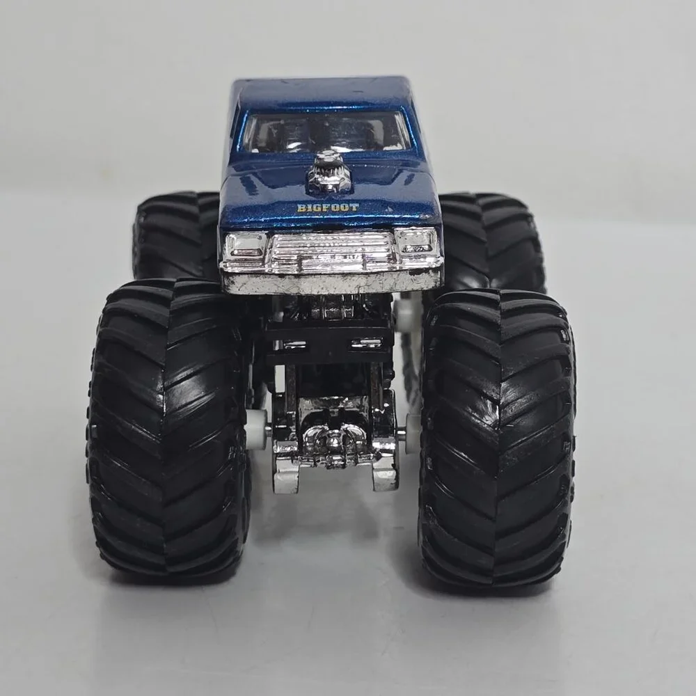 Hot Wheels Bigfoot Firestone Blue Monster Jam Truck 1:64 Diecast Loose